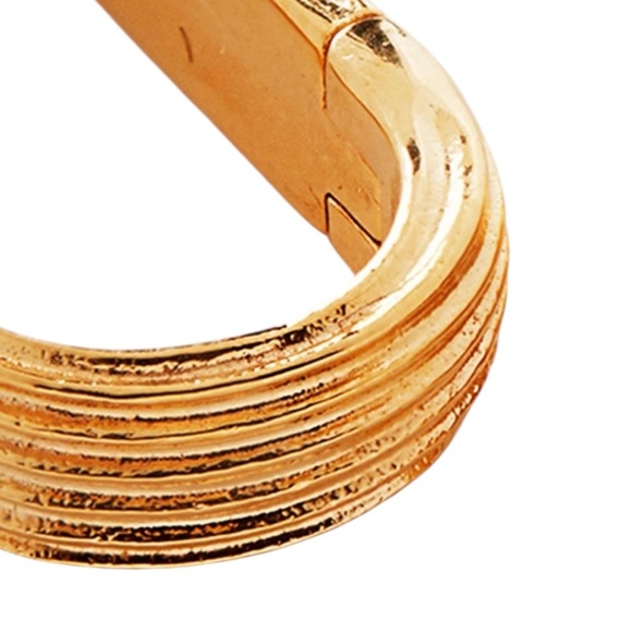 MONICA VINADER EUC Groove huggie earings 18 karat Gold plated - Picture 3 of 12